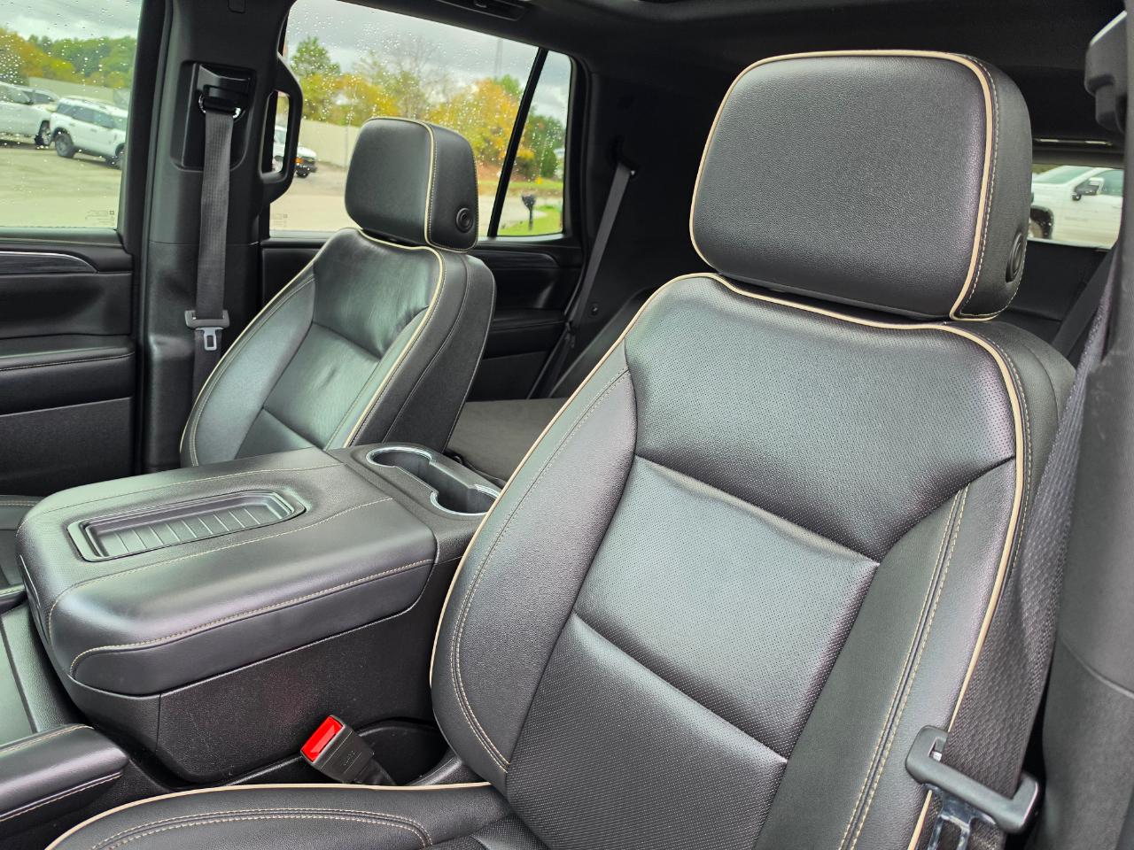 GMC Yukon 4WD 4dr SLT 2024