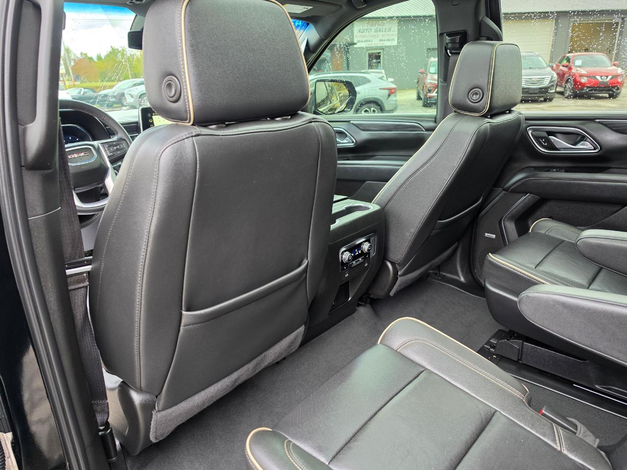 GMC Yukon 4WD 4dr SLT 2024