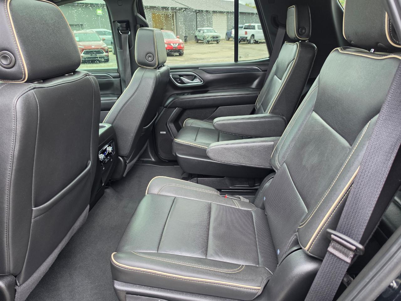 GMC Yukon 4WD 4dr SLT 2024