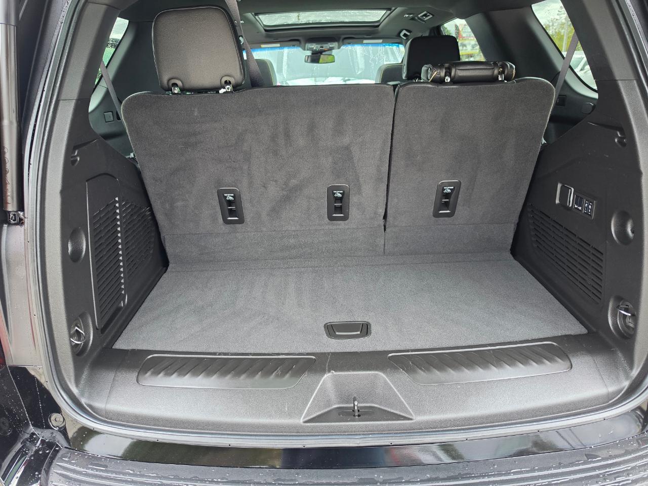 GMC Yukon 4WD 4dr SLT 2024