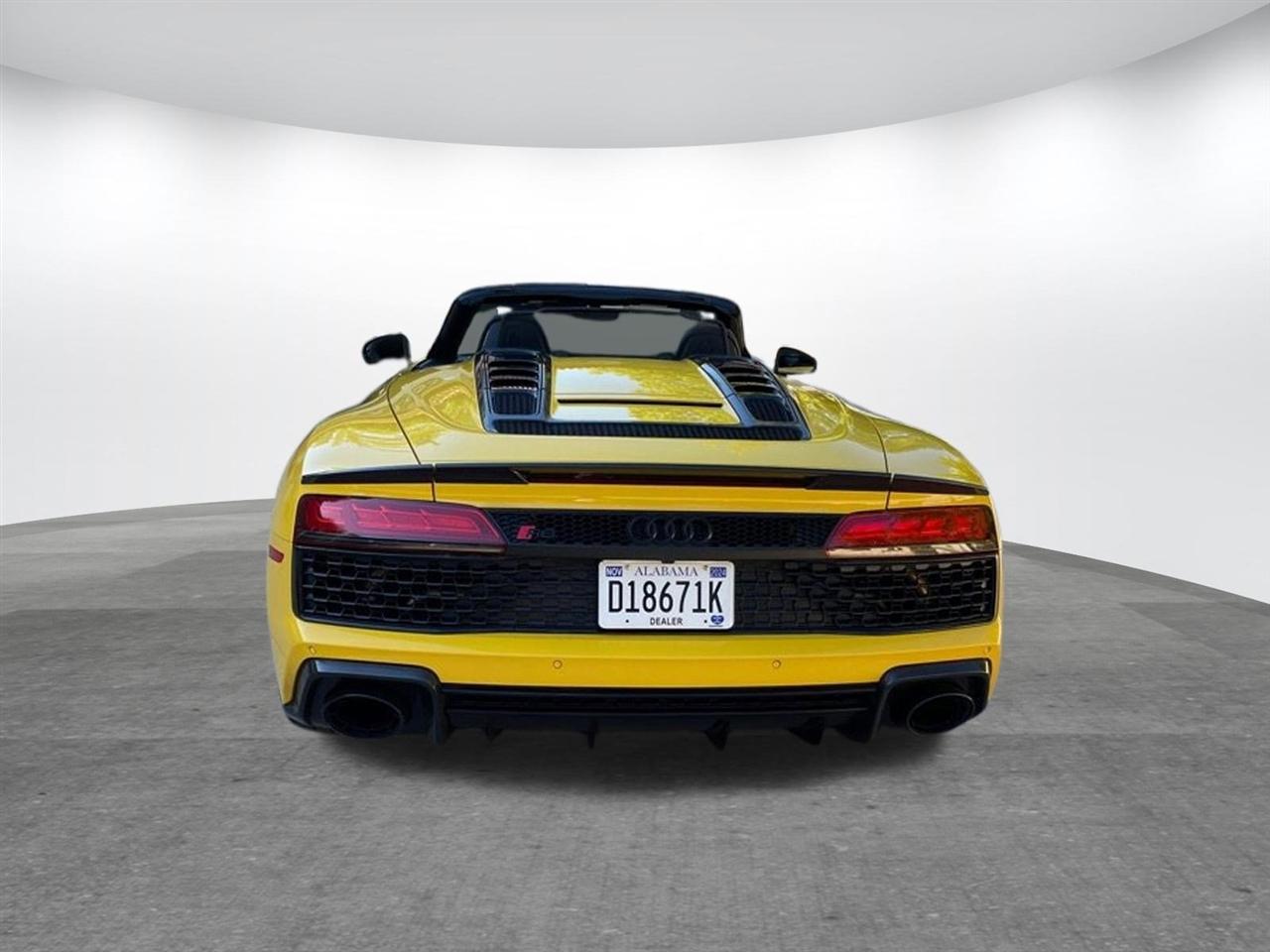 Audi R8 Spyder  2023