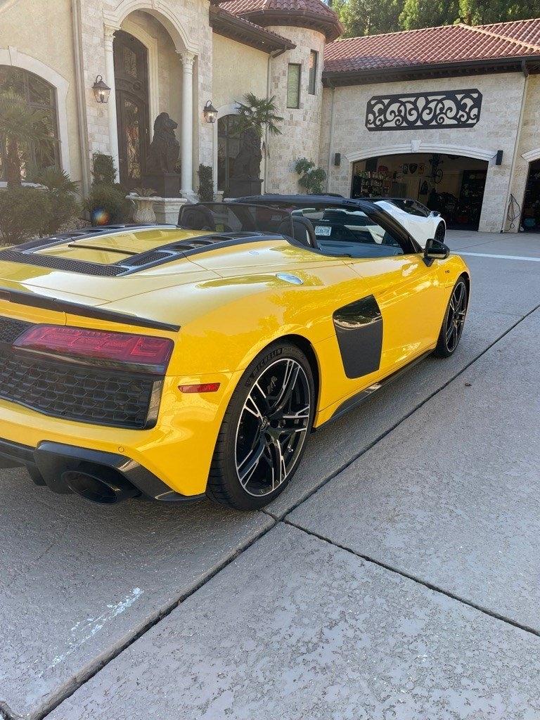 Audi R8 Spyder  2023