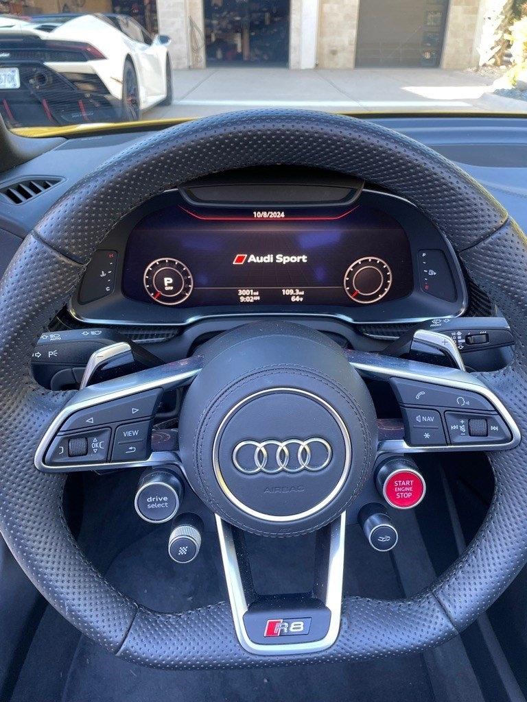 Audi R8 Spyder  2023