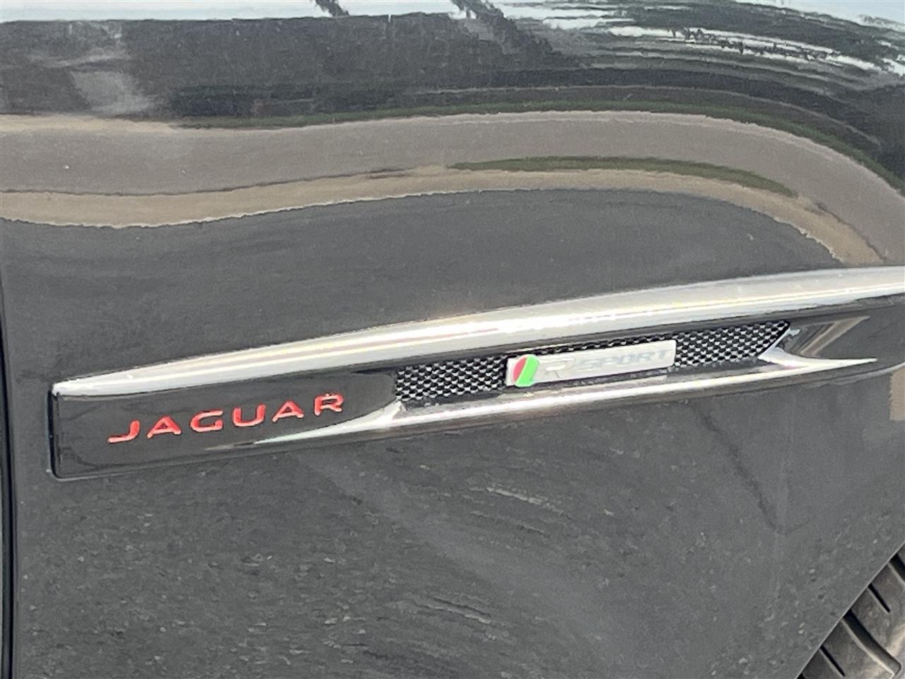 Jaguar XJ  2017