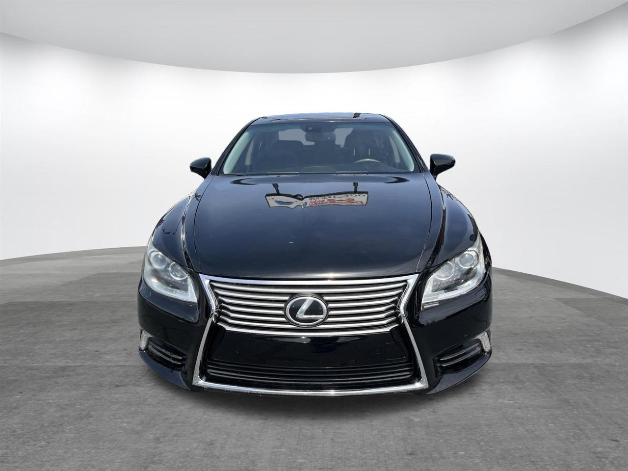Lexus LS 460  2015
