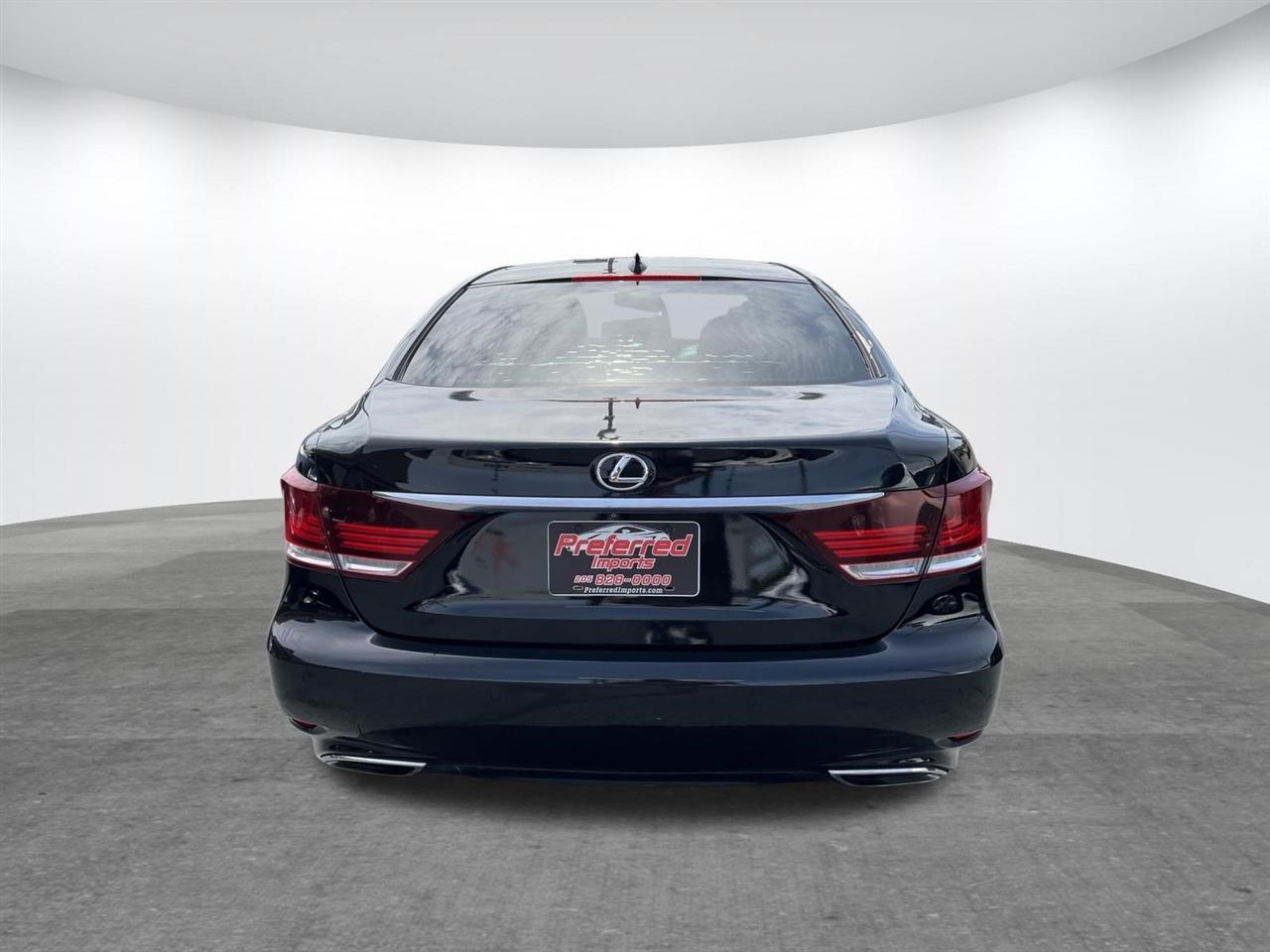 Lexus LS 460  2015