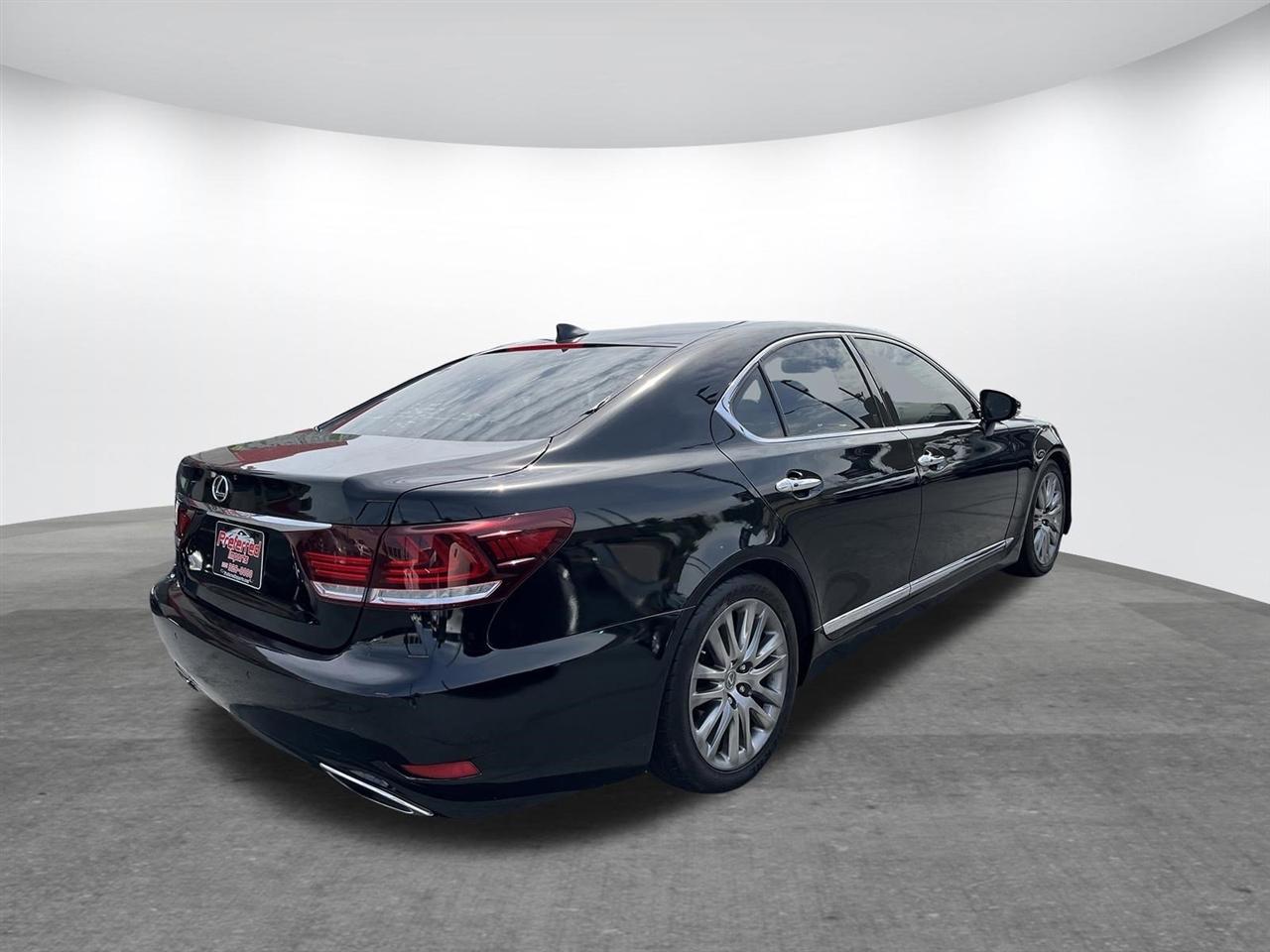 Lexus LS 460  2015