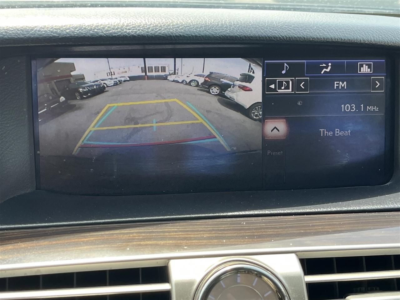 Lexus LS 460  2015