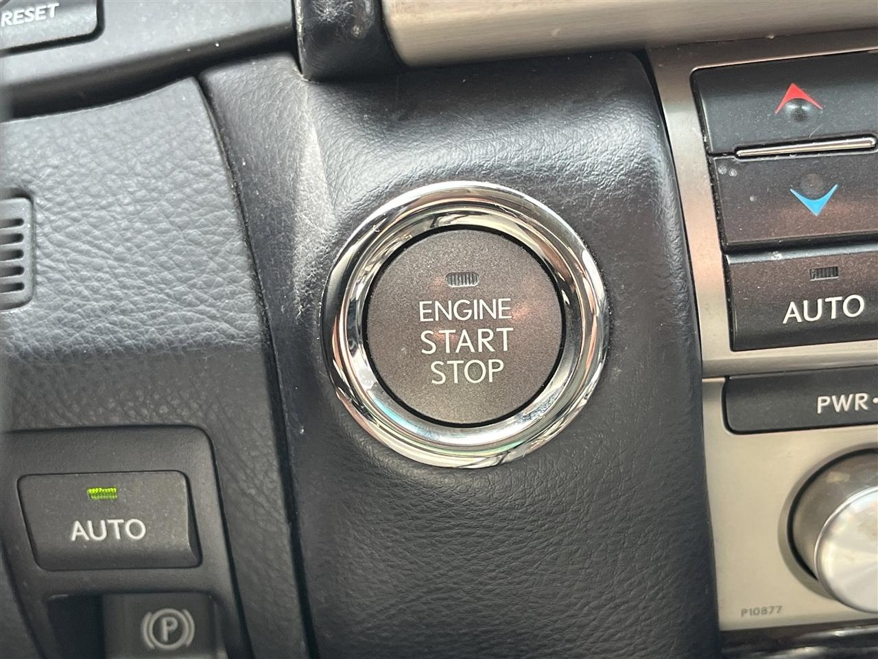 Lexus LS 460  2015