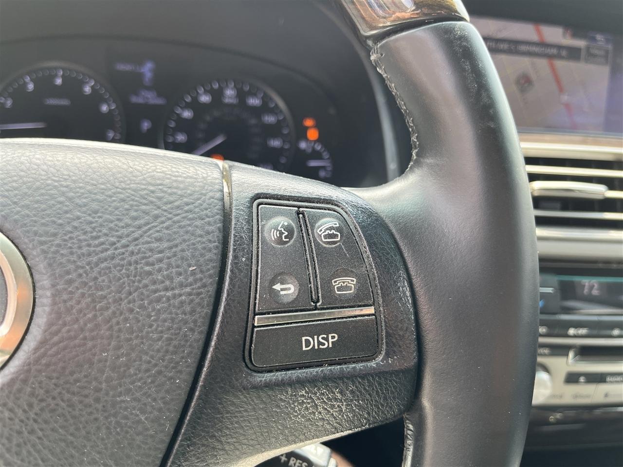 Lexus LS 460  2015