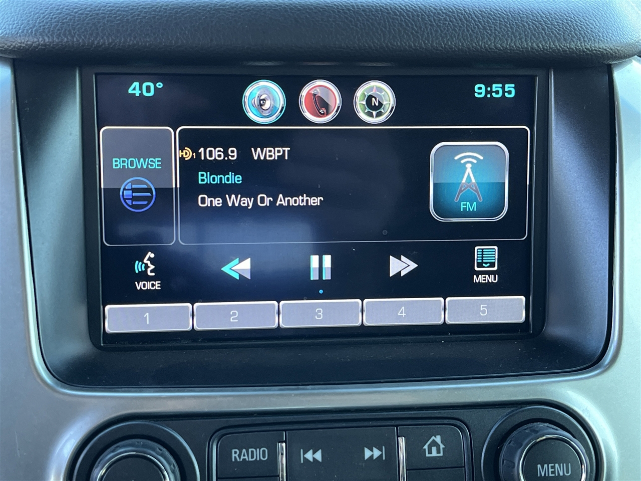 Chevrolet Tahoe  2015