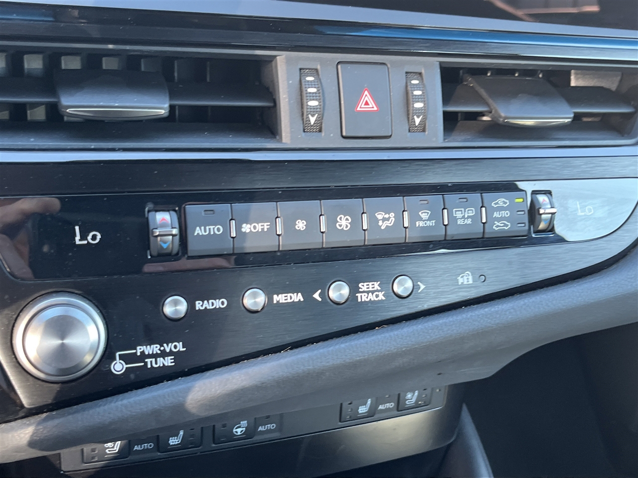 Lexus ES  2024 Lexus ES  2024