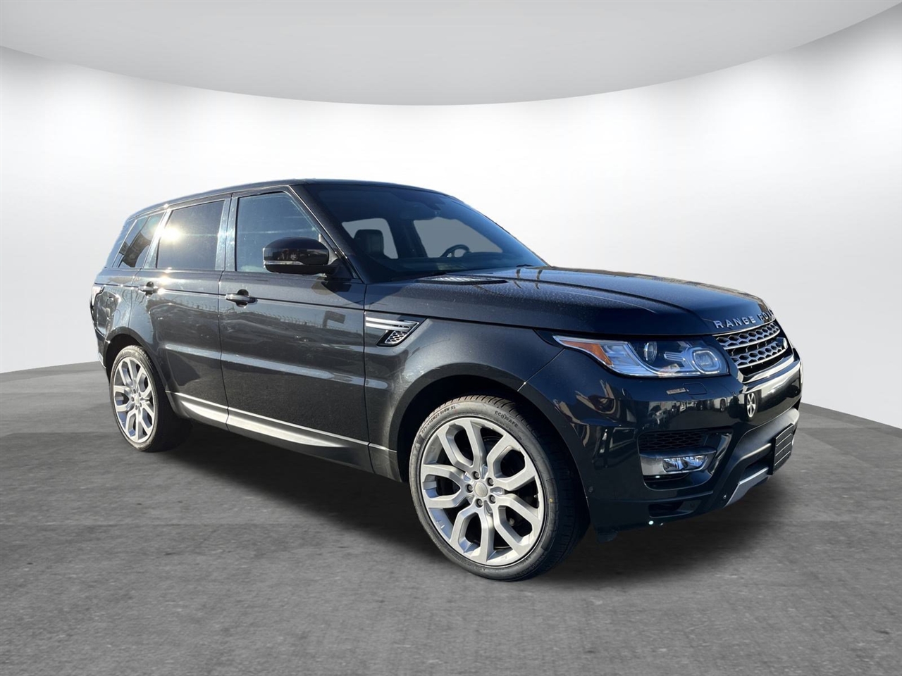 2014 Land Rover Range Rover Sport SE's photo