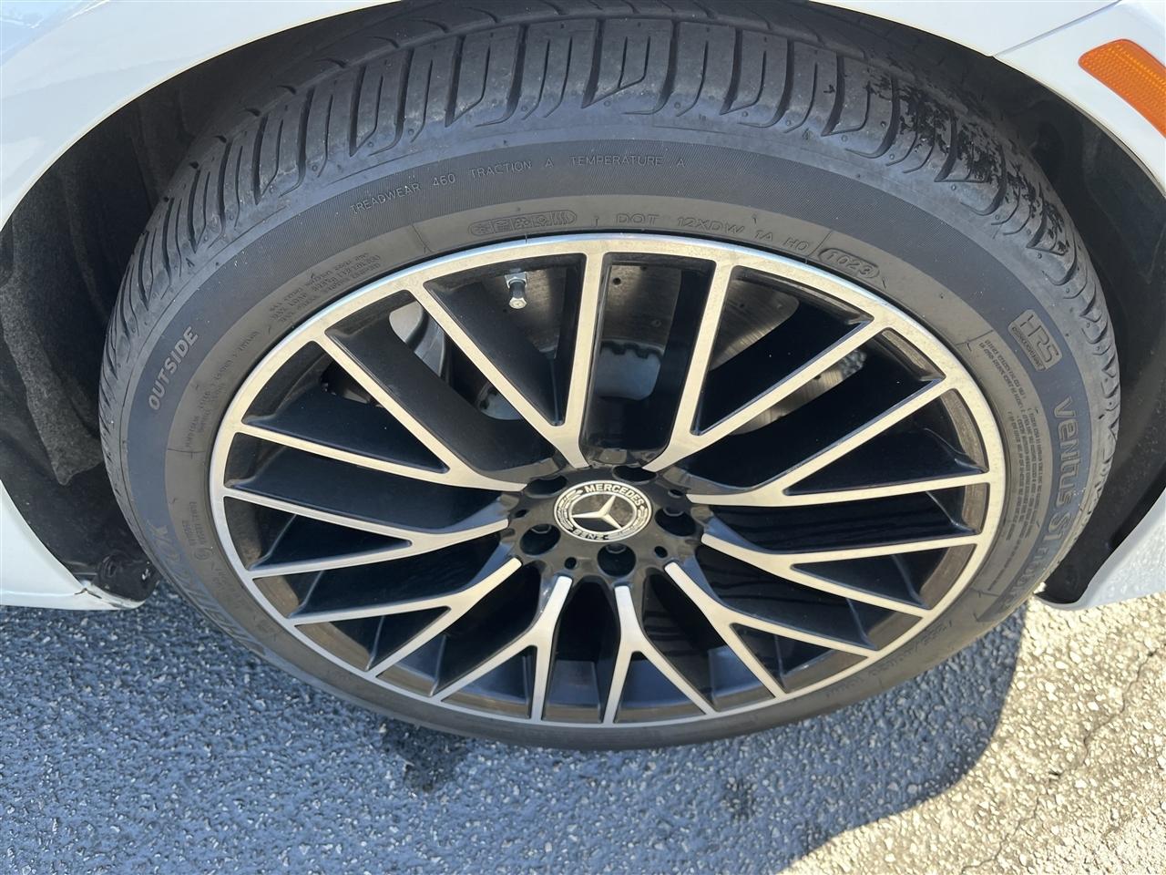 Mercedes-Benz S-Class  2024