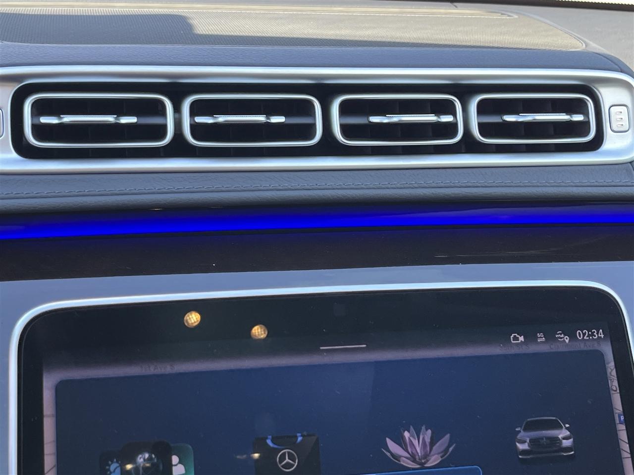 Mercedes-Benz S-Class  2024