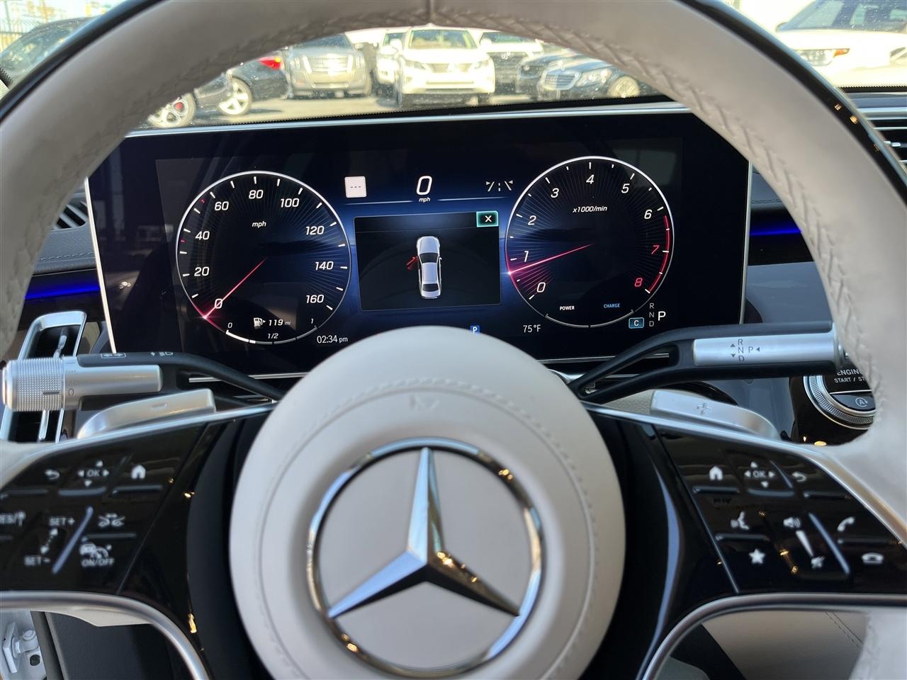 Mercedes-Benz S-Class  2024