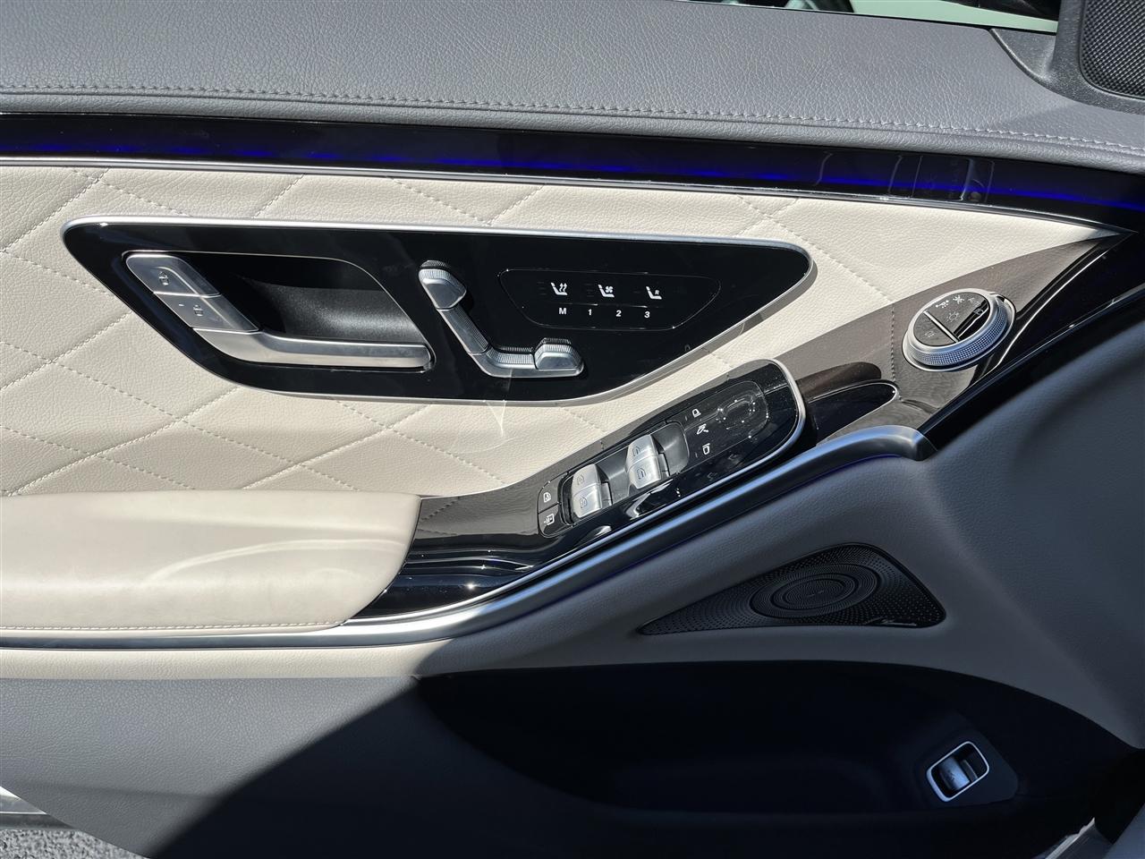 Mercedes-Benz S-Class  2024