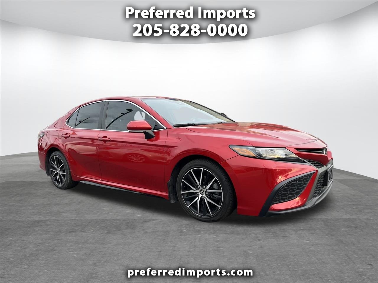 2021 Toyota Camry SE's photo