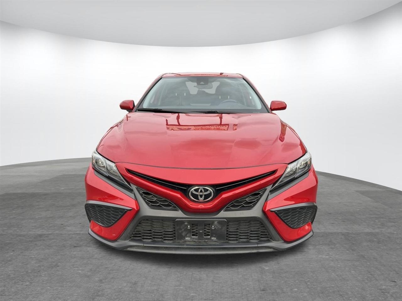 Toyota Camry  2021