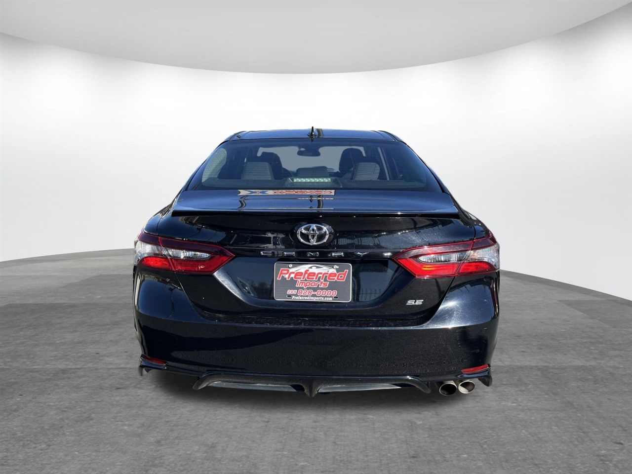 Toyota Camry  2021