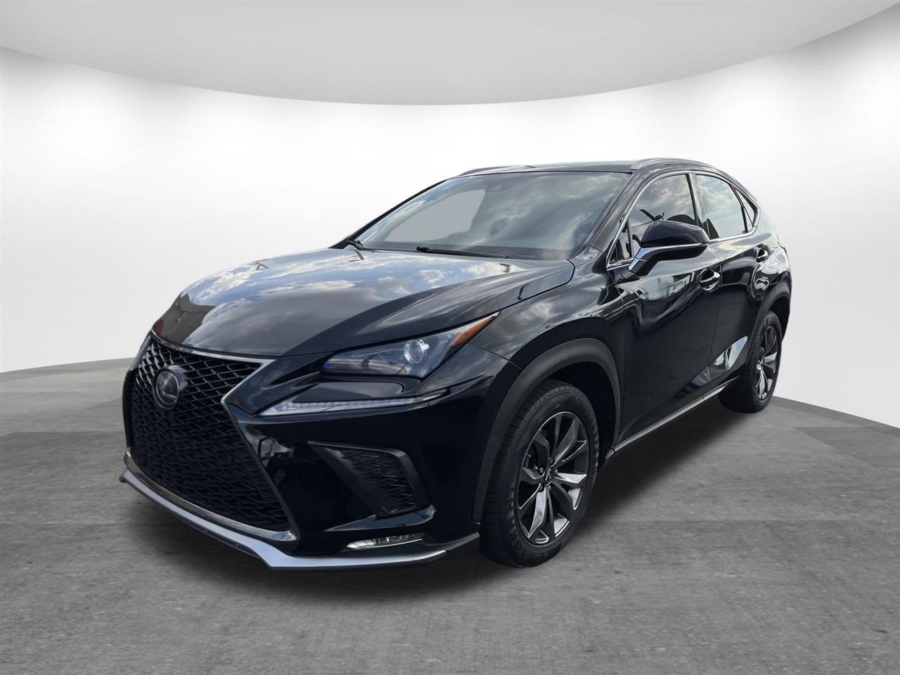 Lexus NX  2020