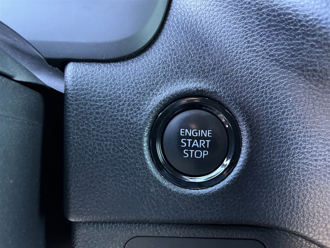 Toyota Tundra 2WD  2025