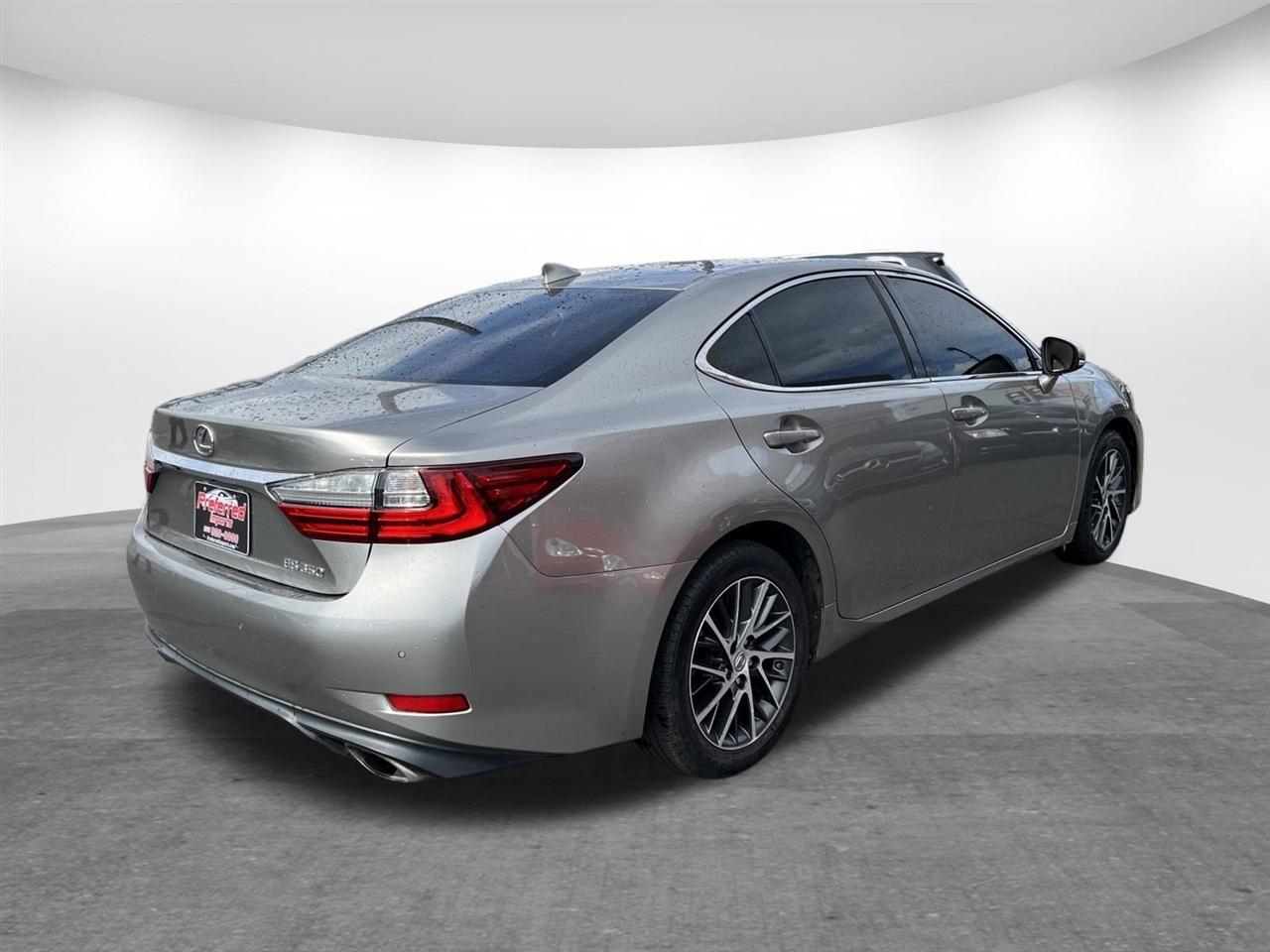 Lexus ES 350  2016