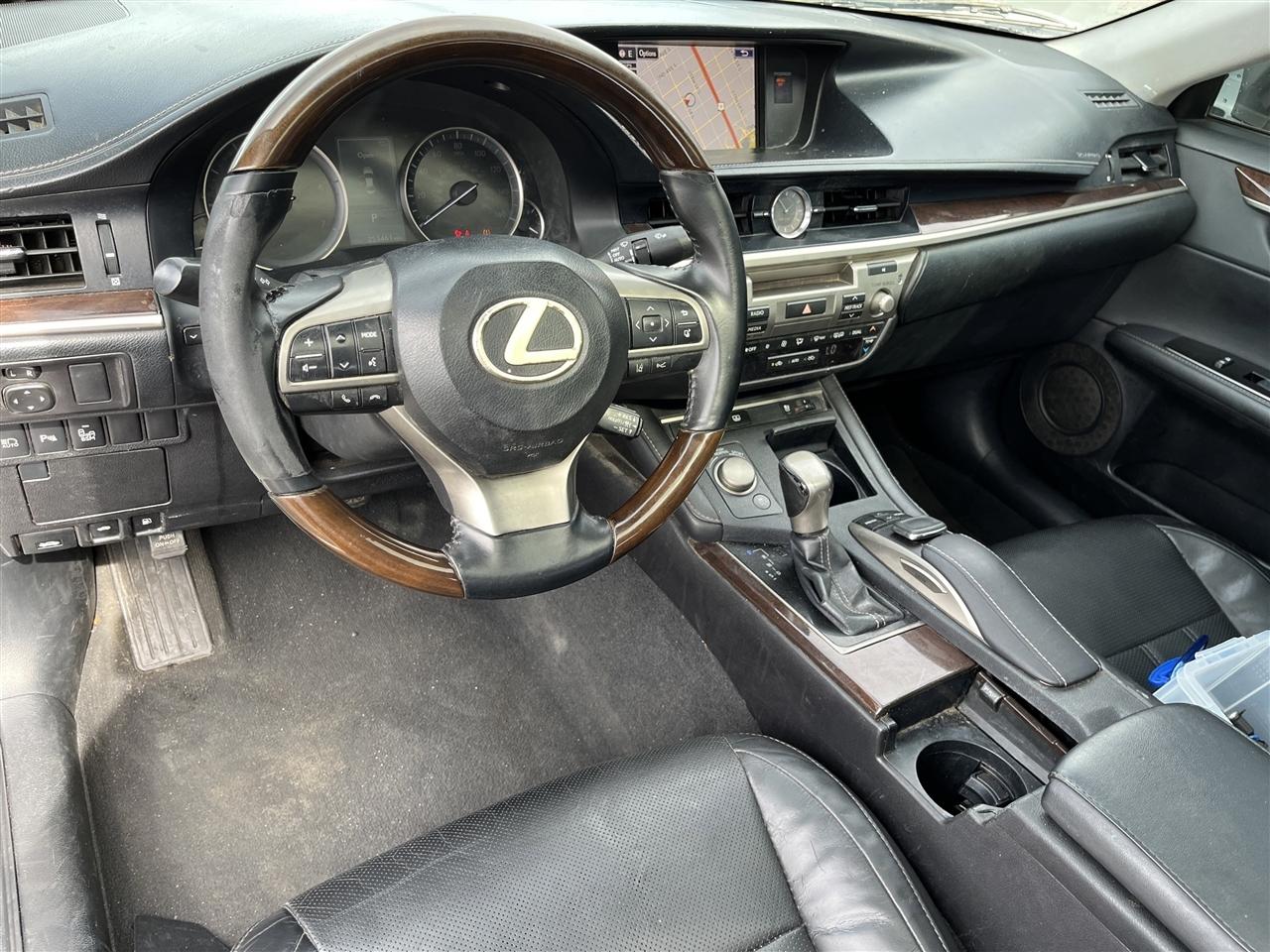 Lexus ES 350  2016