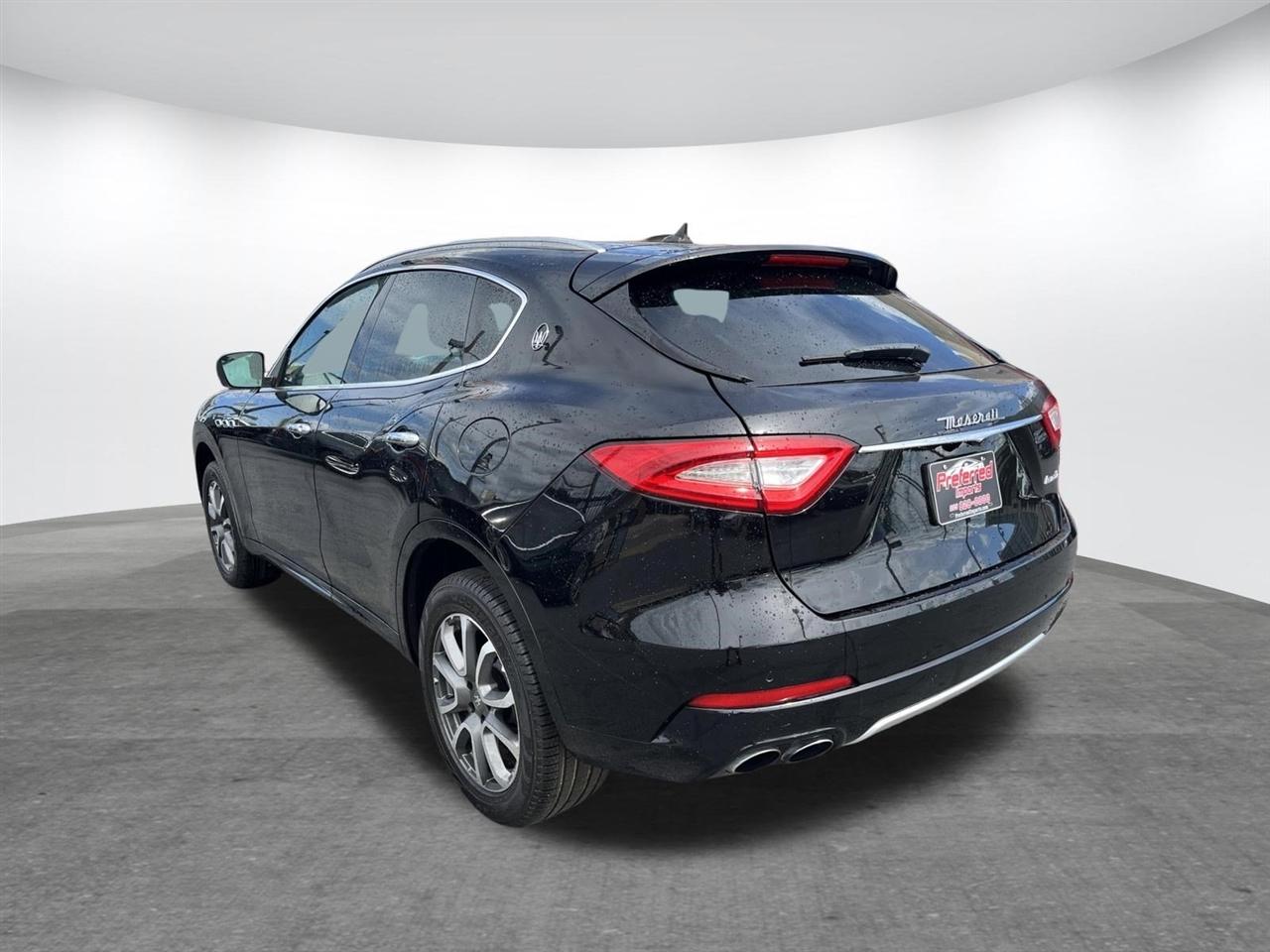 Maserati Levante  2017