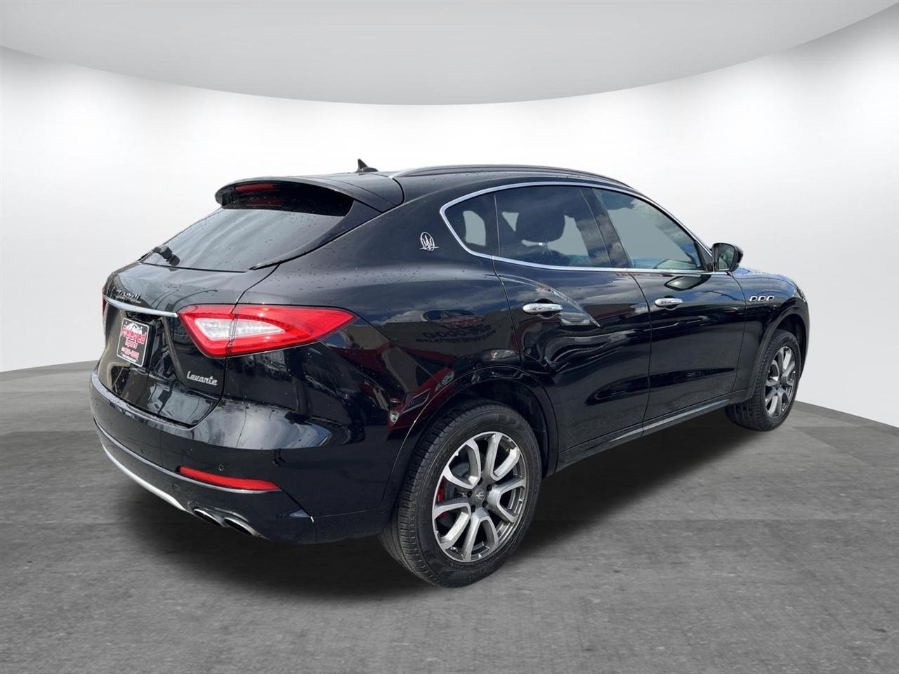Maserati Levante  2017