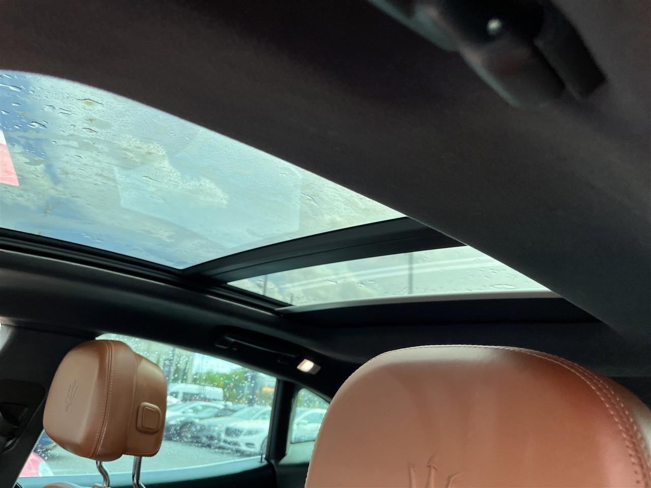 Maserati Levante  2017