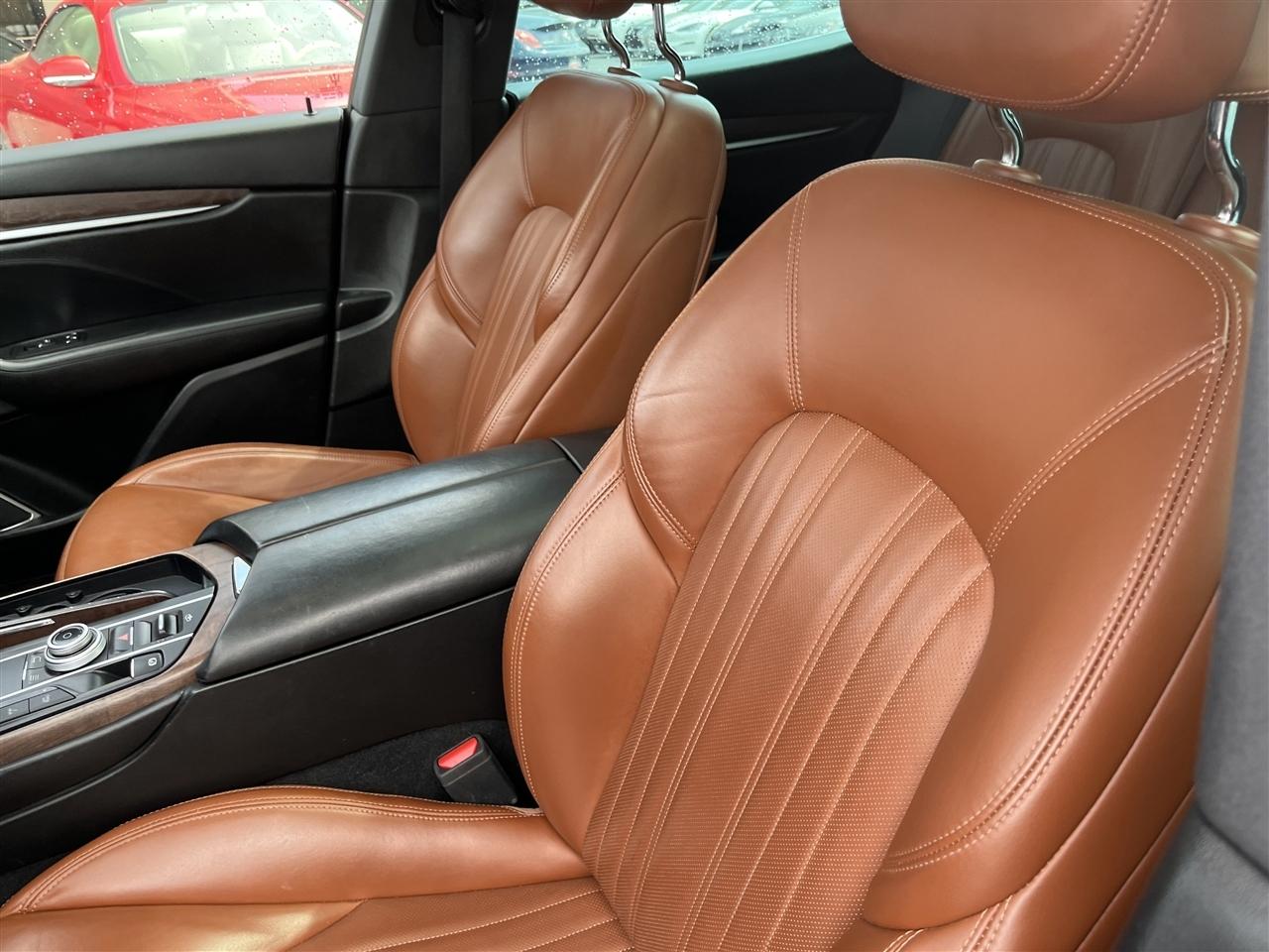 Maserati Levante  2017