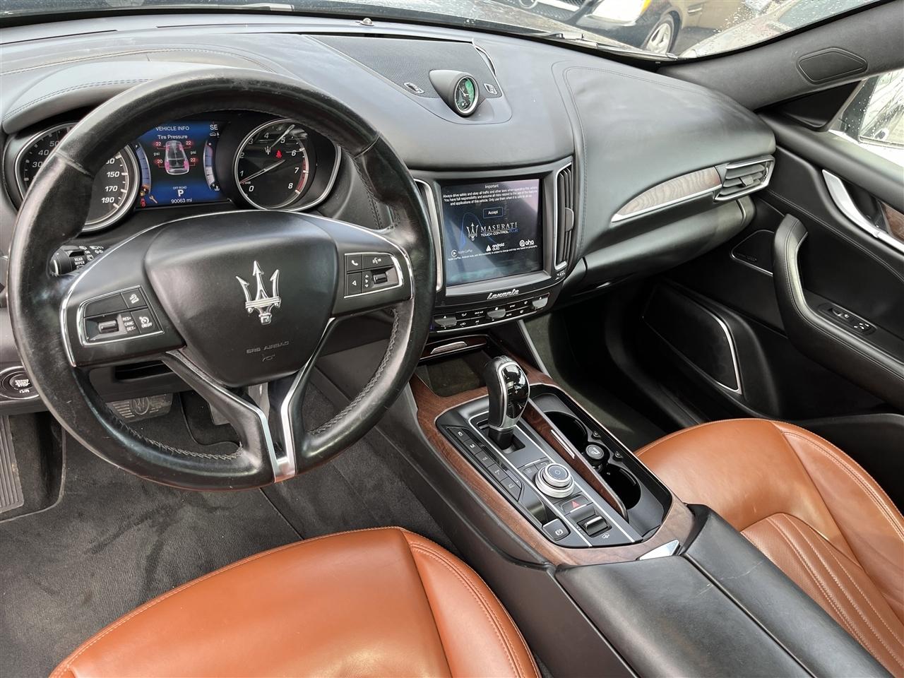 Maserati Levante  2017