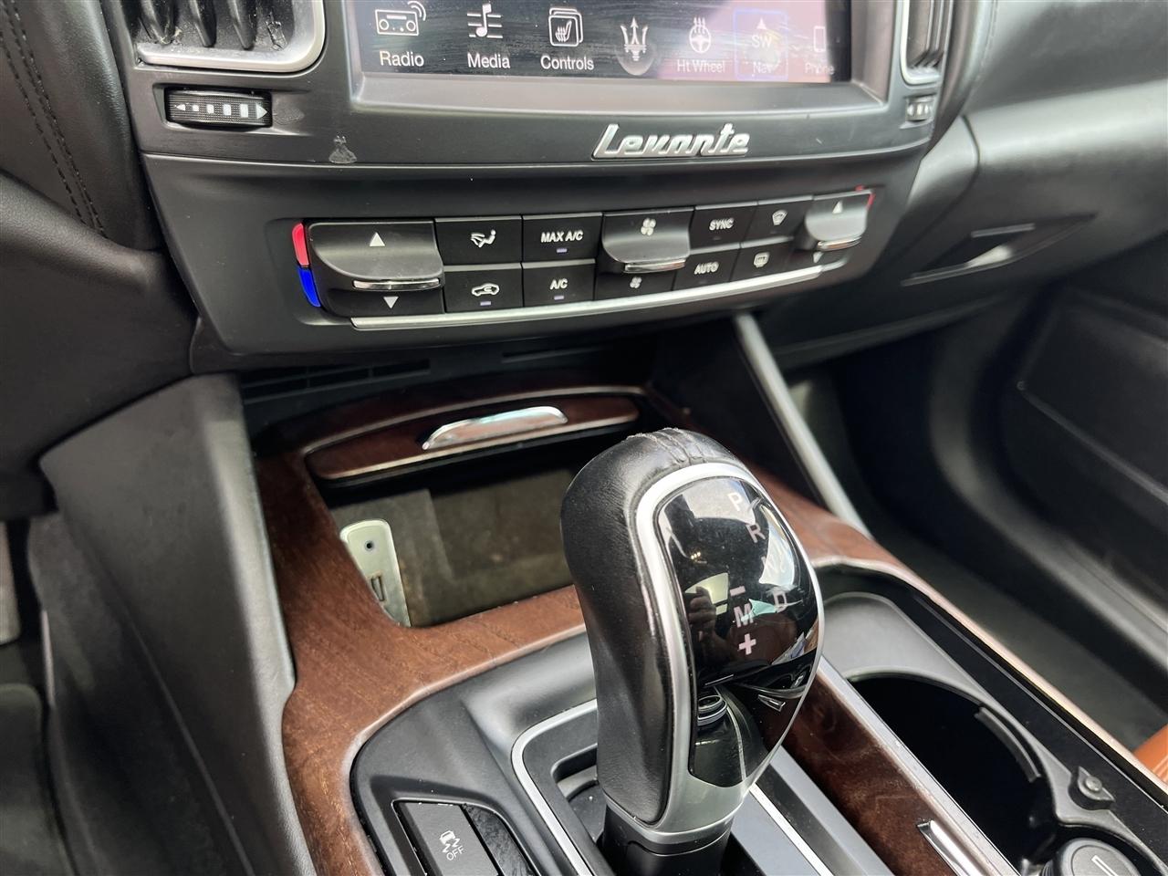 Maserati Levante  2017