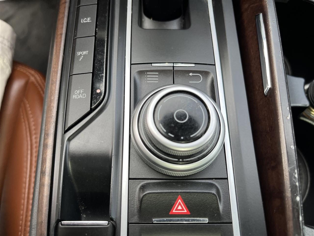 Maserati Levante  2017