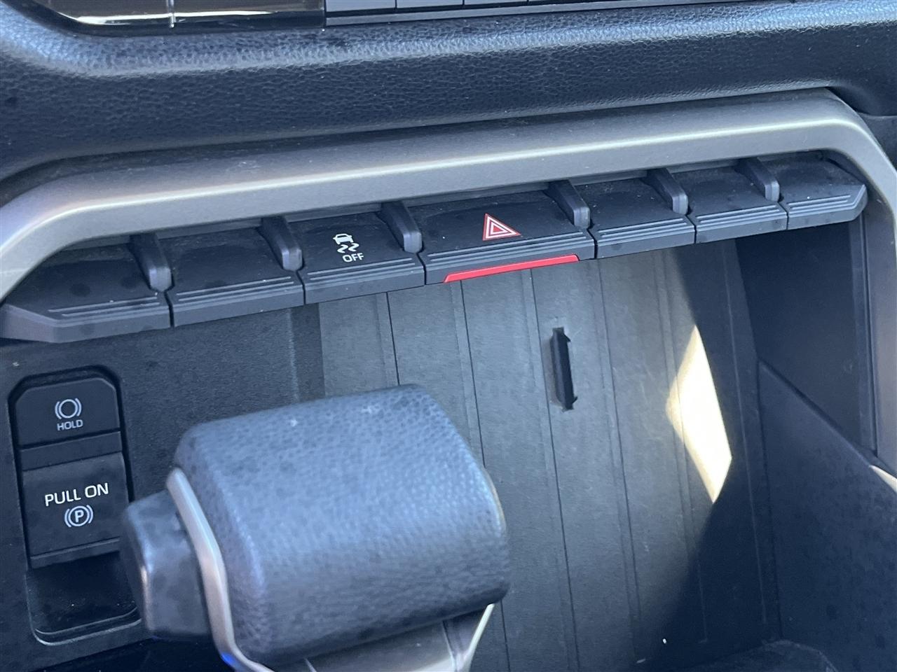 Toyota Tundra 2WD  2024