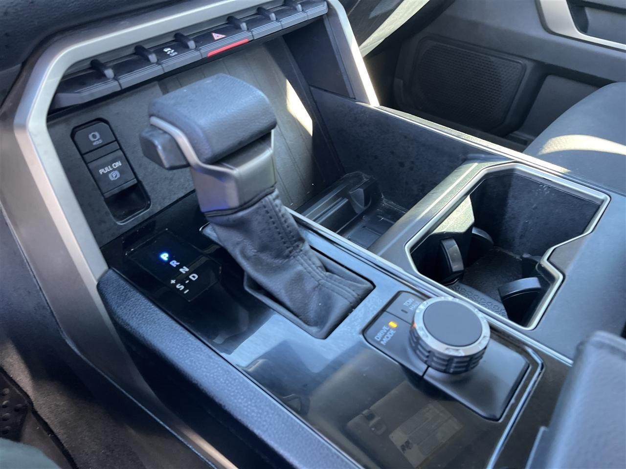 Toyota Tundra 2WD  2024