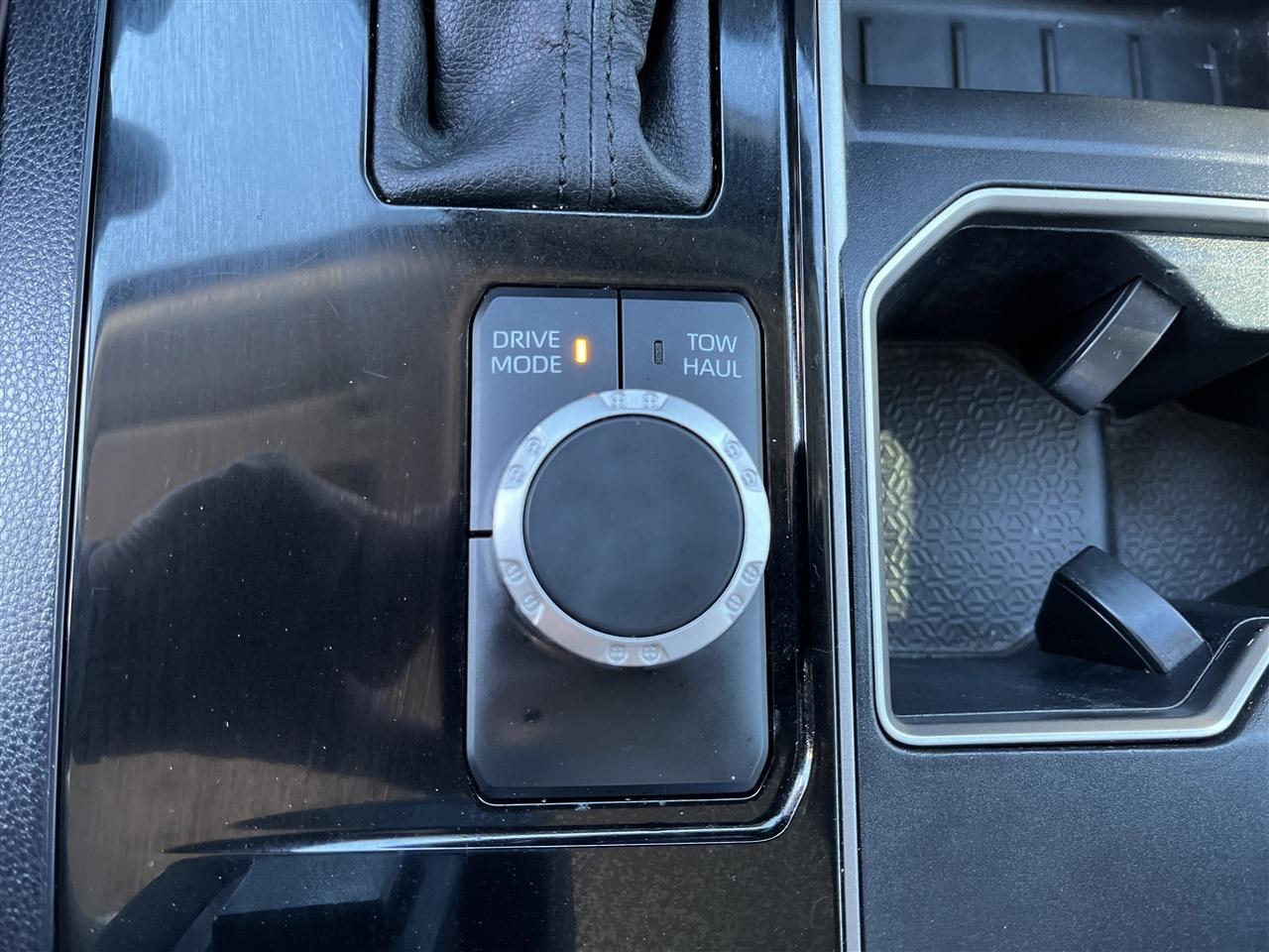 Toyota Tundra 2WD  2024