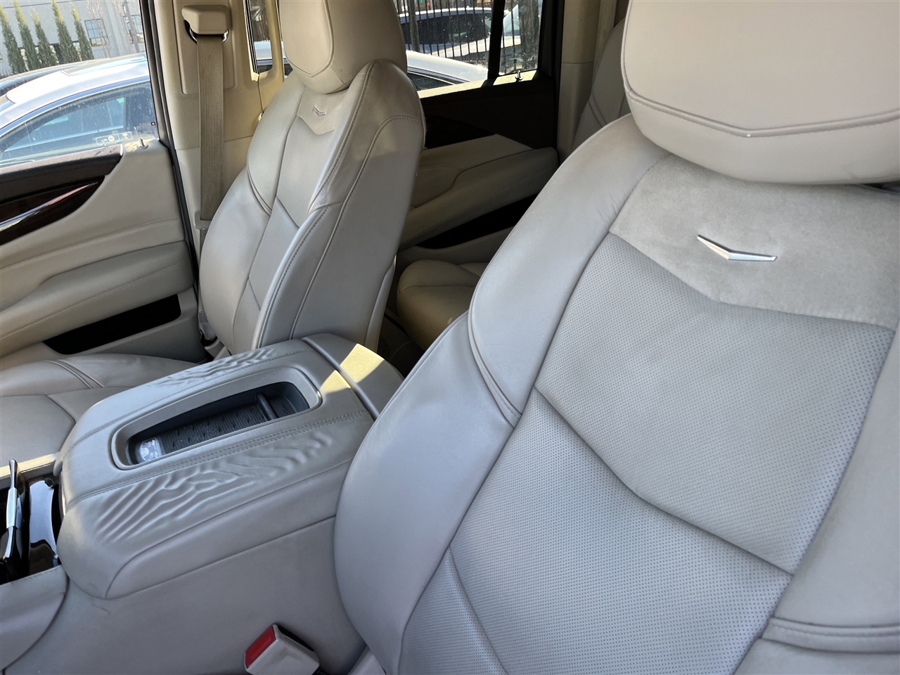 Cadillac Escalade ESV  2016