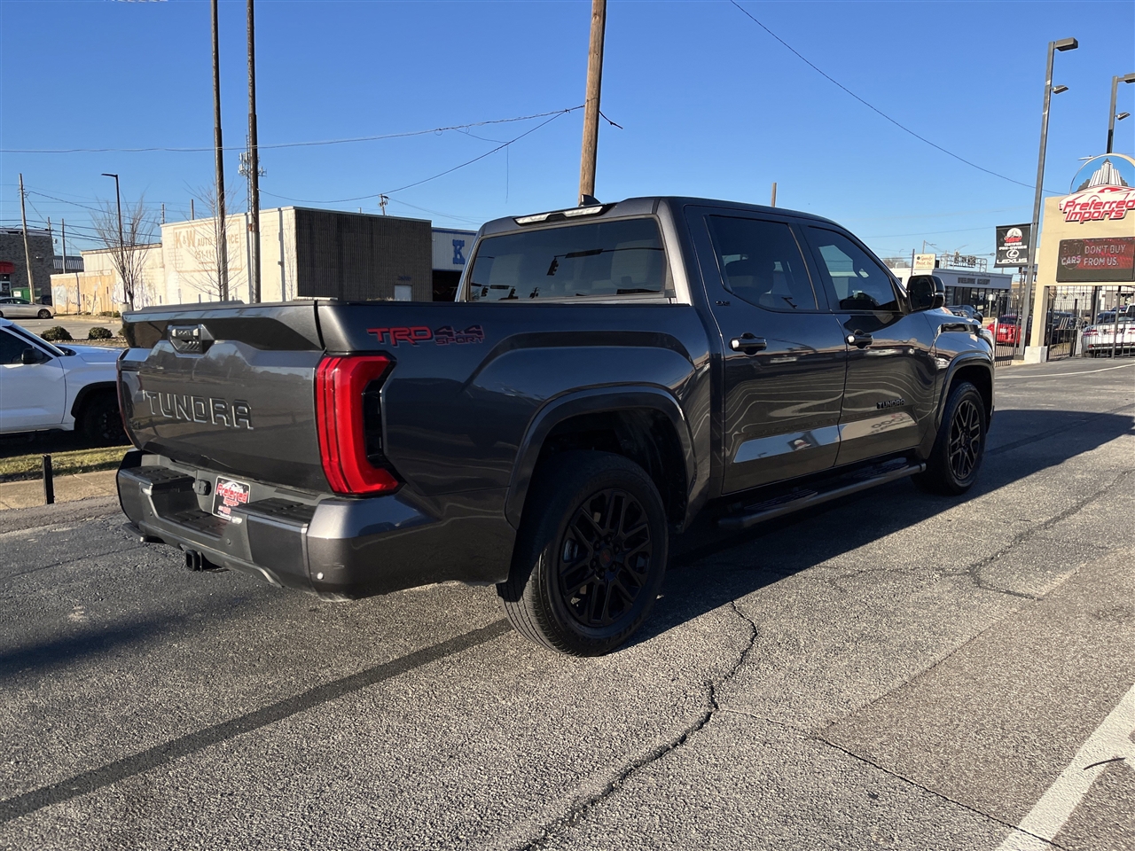 Toyota Tundra 4WD  2024
