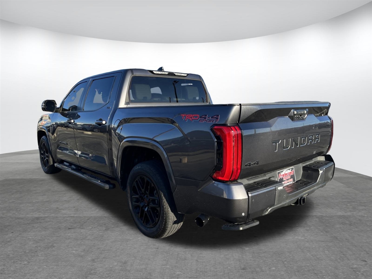 Toyota Tundra 4WD  2024