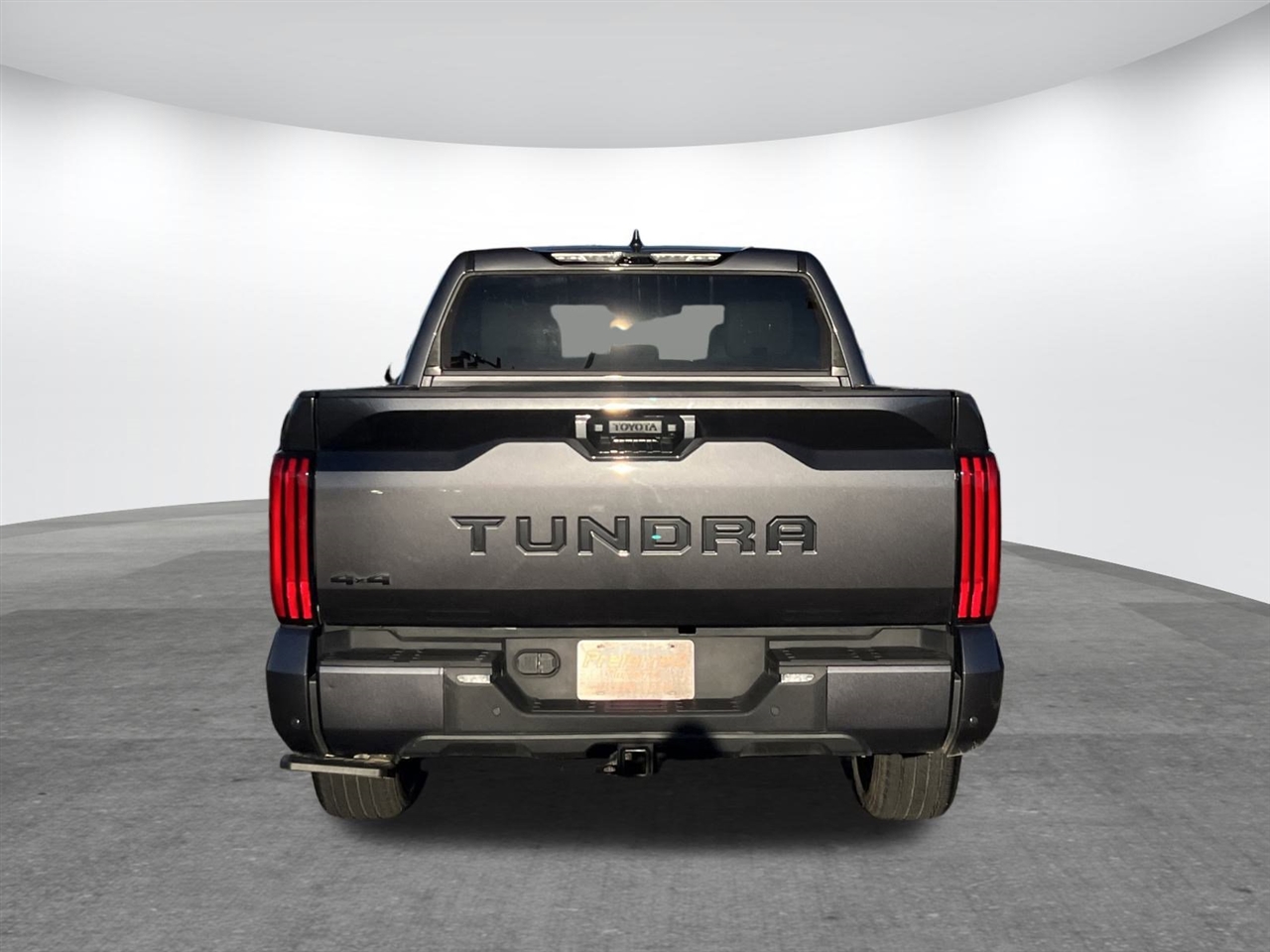 Toyota Tundra 4WD  2024