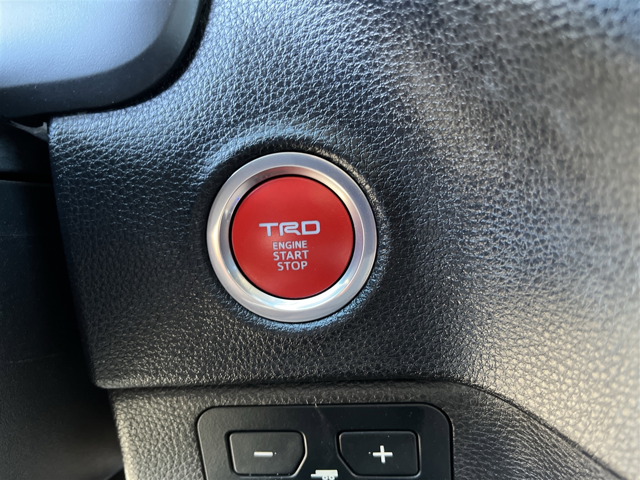 Toyota Tundra 4WD  2024