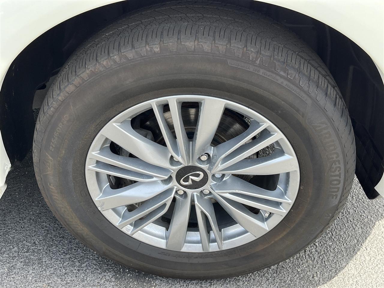 Infiniti QX80  2020