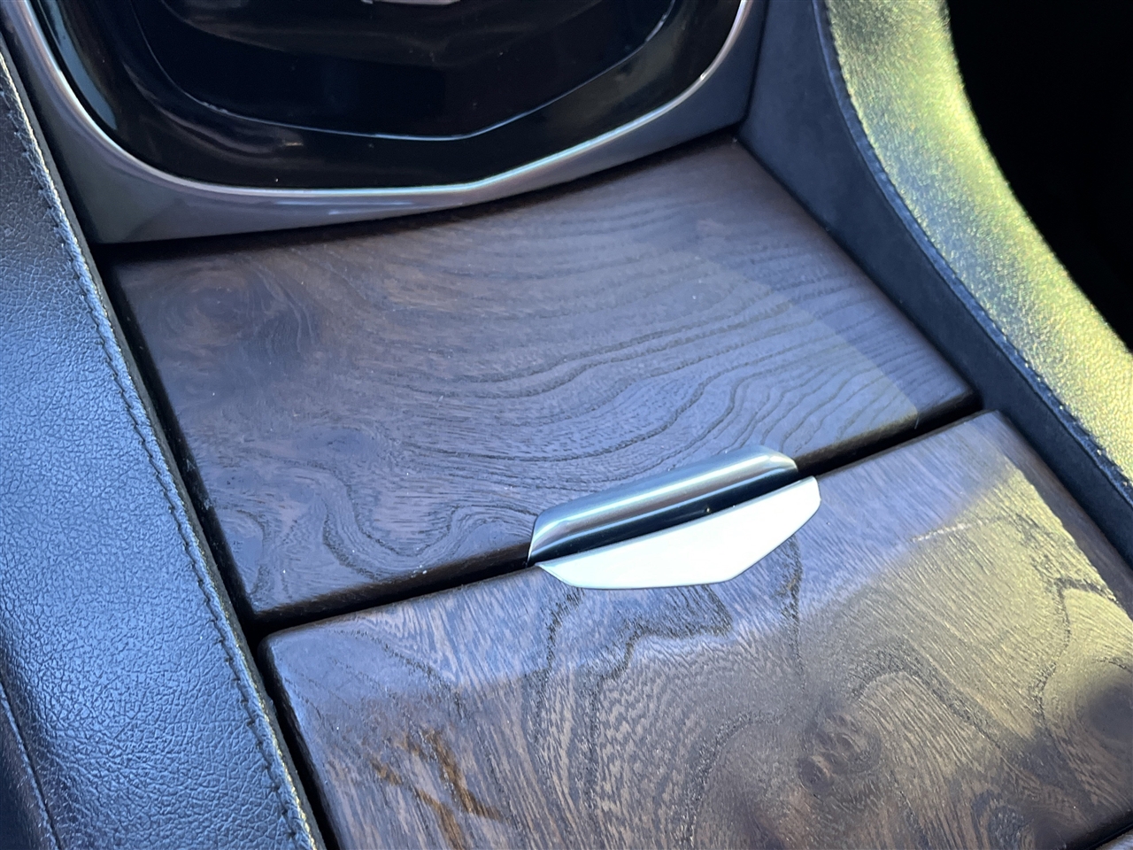 Cadillac Escalade ESV  2018