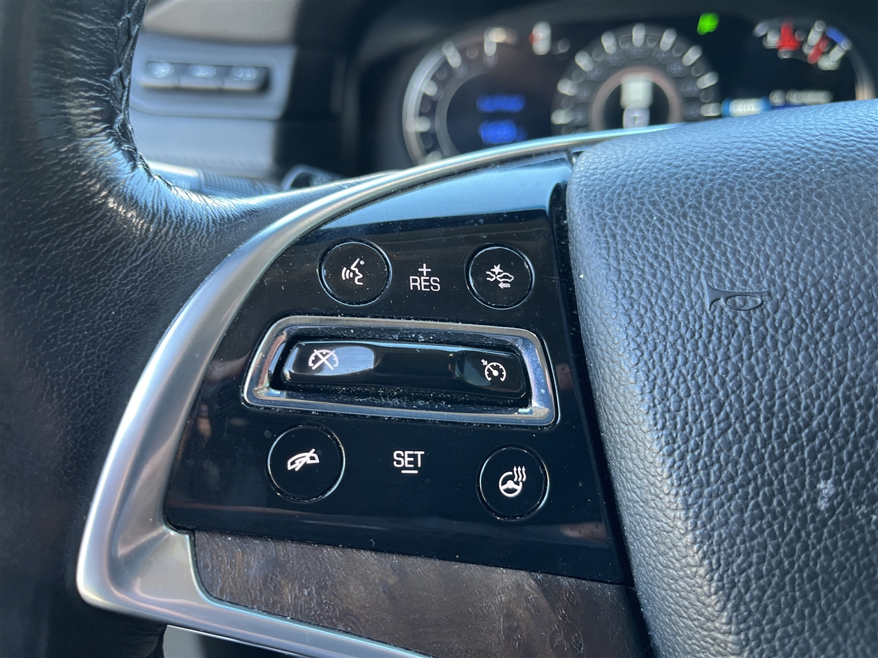 Cadillac Escalade ESV  2018