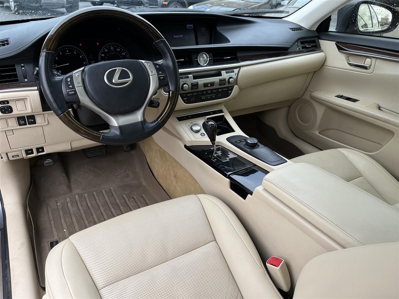 Lexus ES 350  2014
