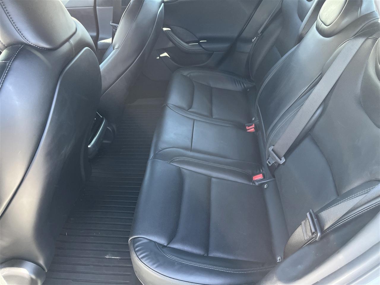 Tesla Model S  2022