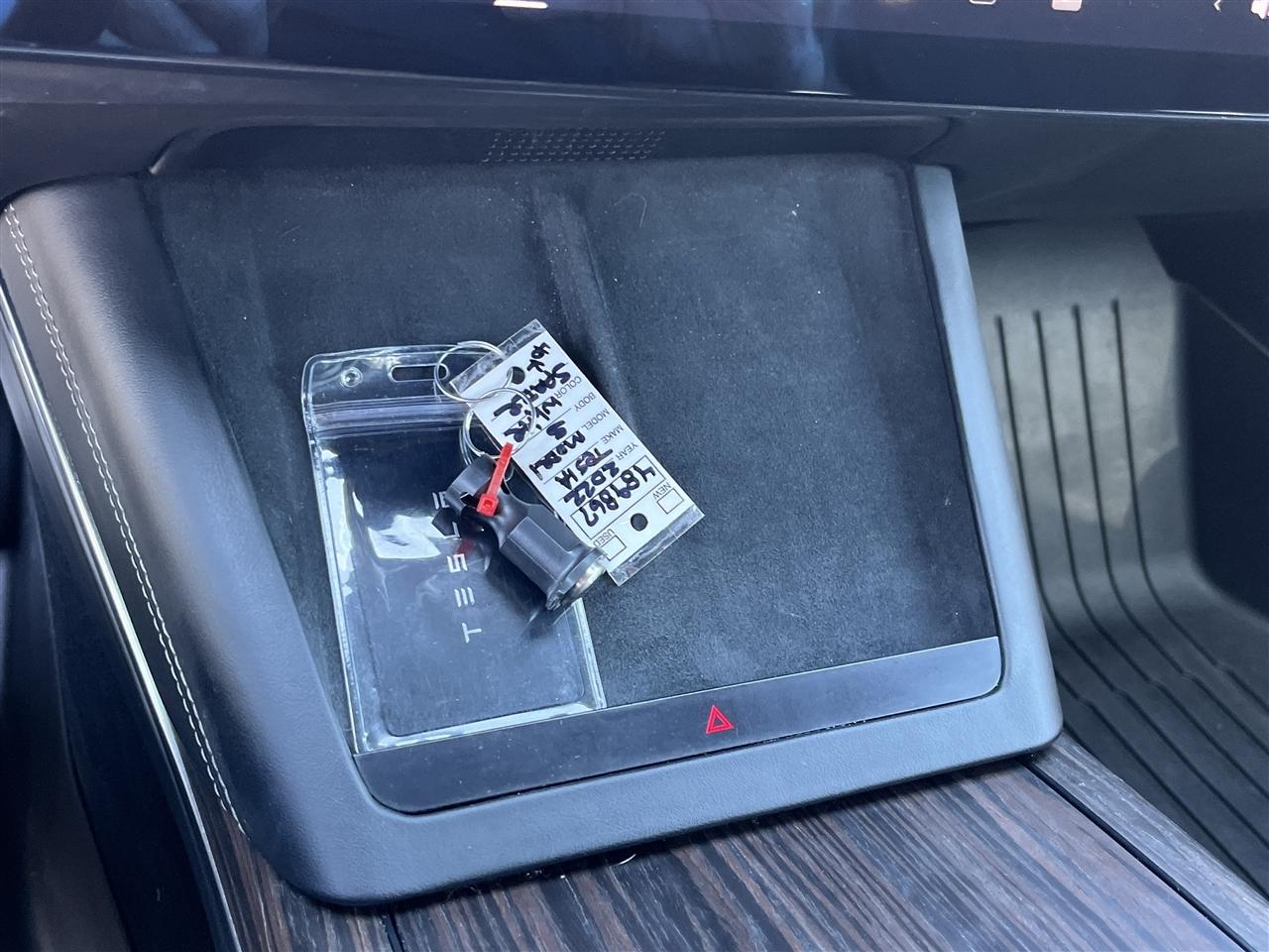 Tesla Model S  2022