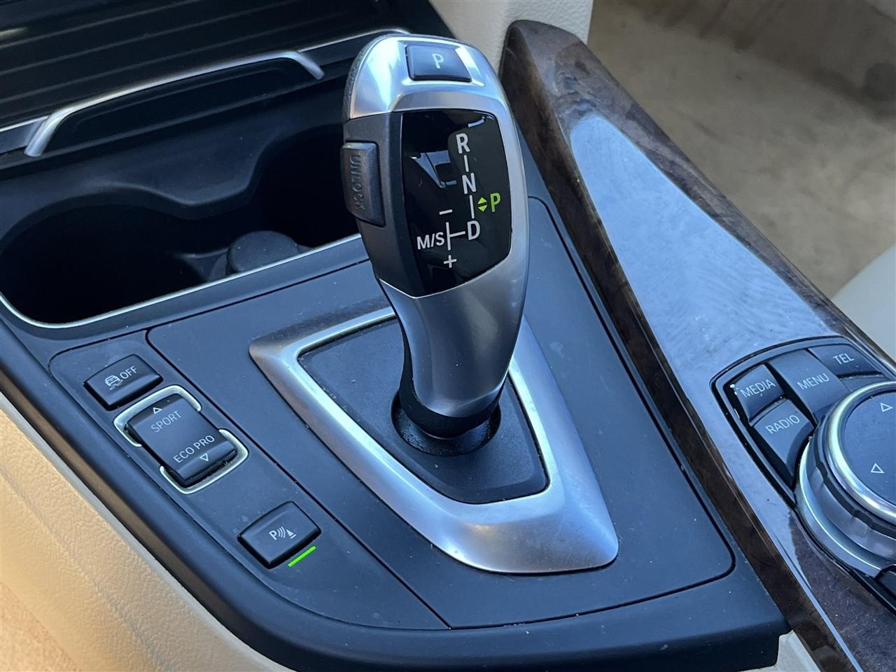 BMW 3 Series  2016